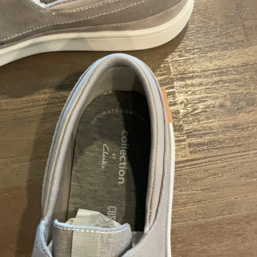 Clarks Tan Boat Shoes Slip-On Nautical Style